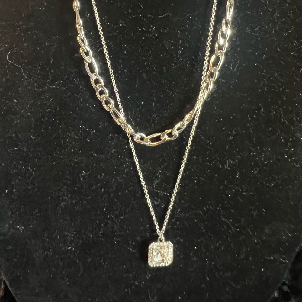 Necklace/earring set